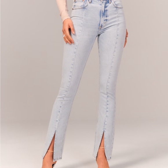 Abercrombie and Fitch, high-rise skinny jean - Picture 3 of 8